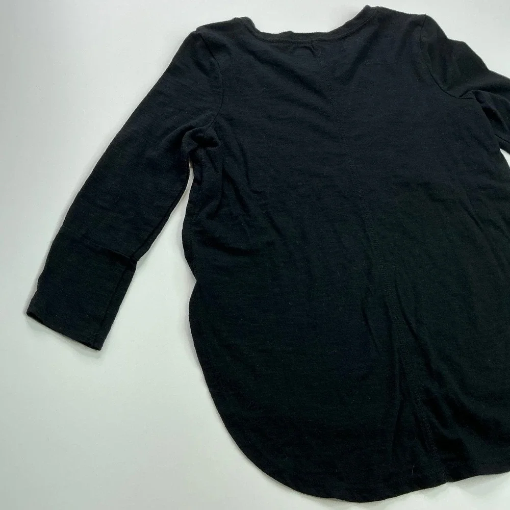 Old Navy Black Arrow Graphic Tee Kids Size S 6-7 Long Sleeve Tulip Hem Top